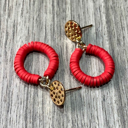 Aretes de fimo rojo